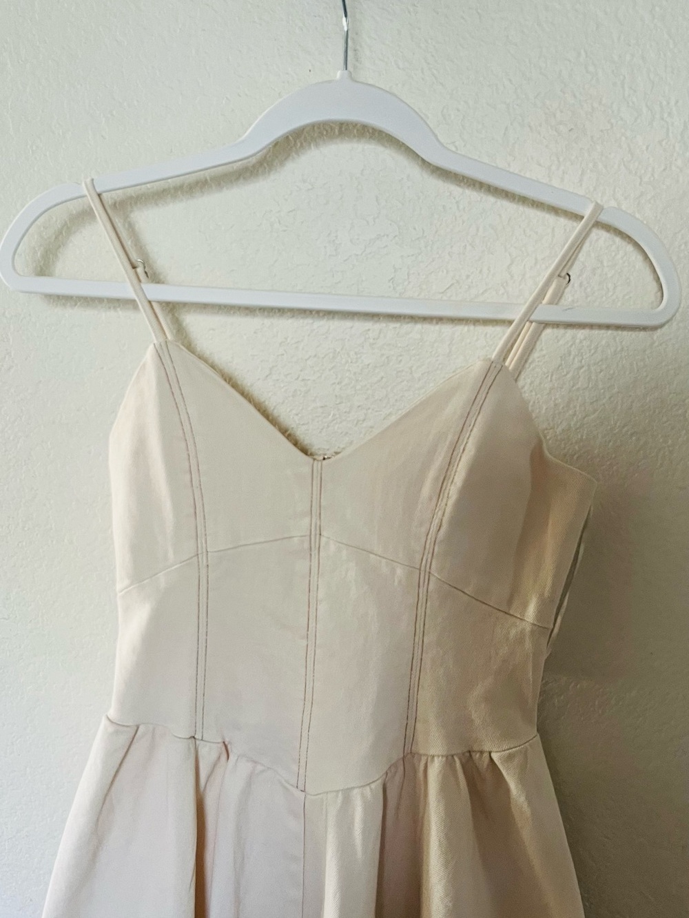 Moon River Cream Spaghetti-Strap Midi Dress - Picture 2 of 6
